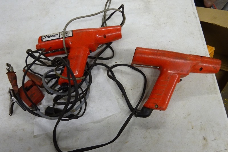 lot 76 image: 2 Snap On Timing Lights