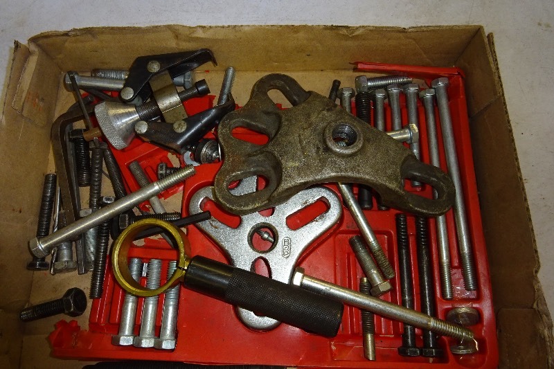 lot 95 image: Misc. Puller