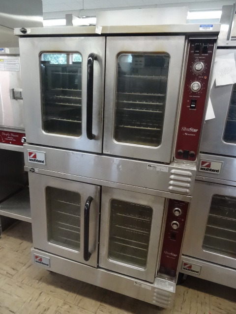 lot 5 image: Double Oven