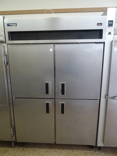 lot 18 image: Refrigerator