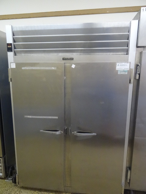 lot 20 image: Refrigerator
