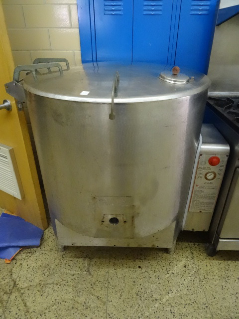 lot 24 image: Coup Kettle