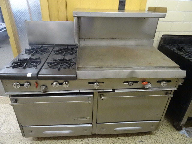 lot 26 image: StoveGriddleDouble Oven
