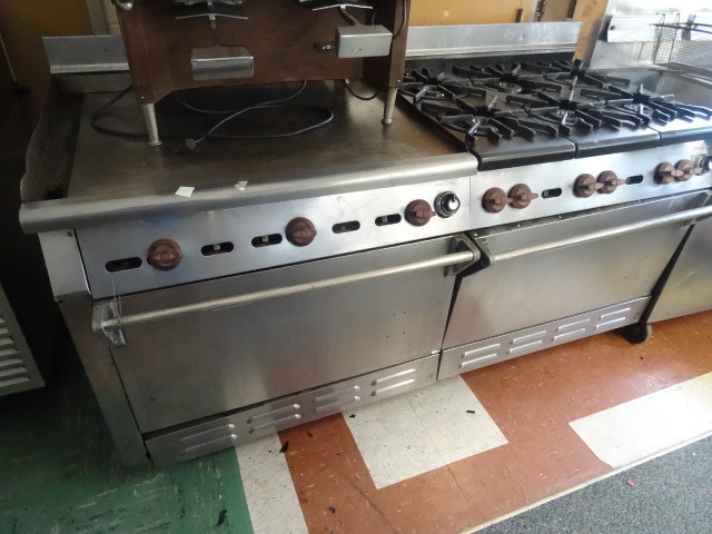 lot 46 image: StoveGriddleDouble Oven
