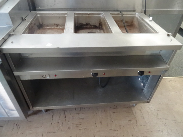 lot 50 image: Food Pan Warmers