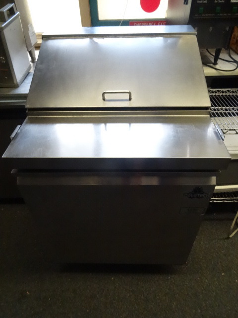 lot 57 image: Prep Station