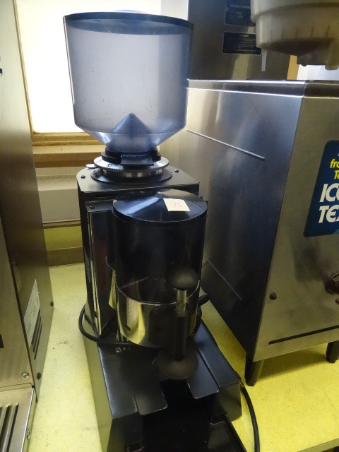 lot 75 image: Expresso Bean Grinder