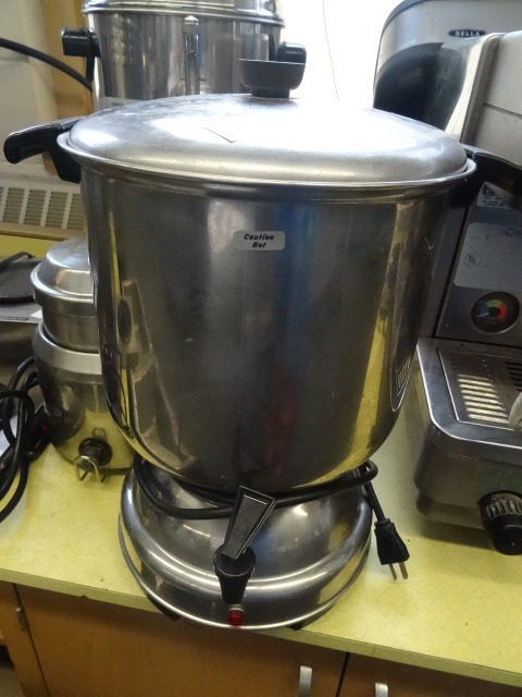 lot 85 image: Hot Water Dispenser