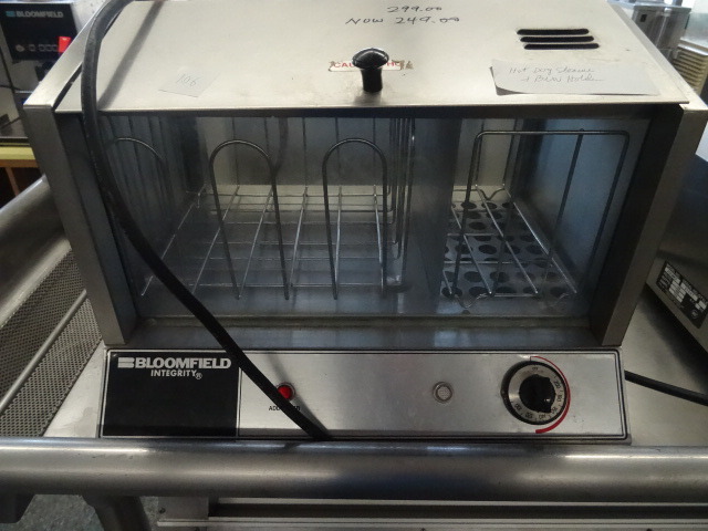 lot 106 image: Hot Dog Steamer