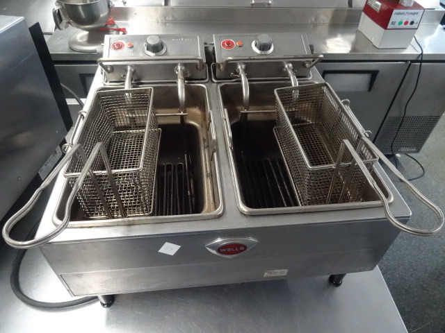 lot 108 image: Deep Fryer