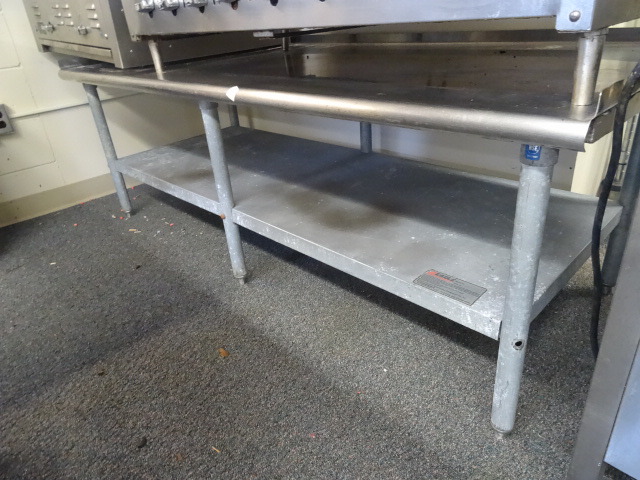 lot 112 image: Equipment Stand