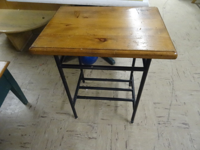 lot 132 image: Table Tops