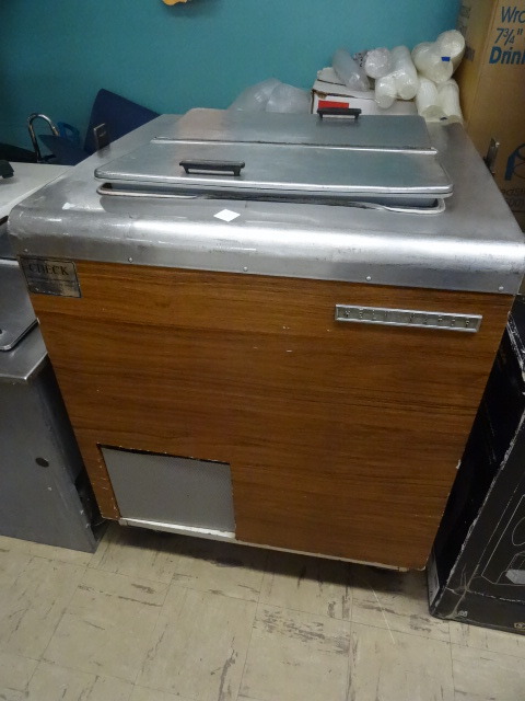 lot 142 image: Ice Cream Freezer