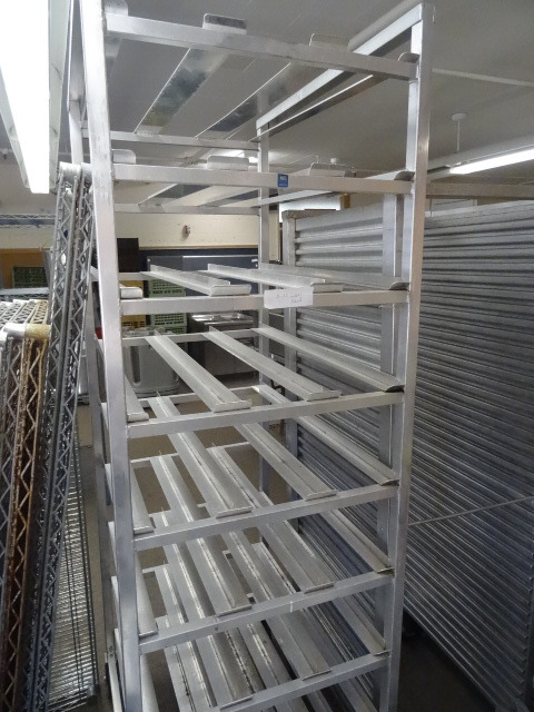 lot 155 image: Aluminum Can Rack