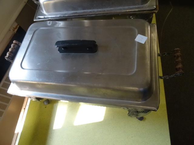 lot 166 image: Food Warmer