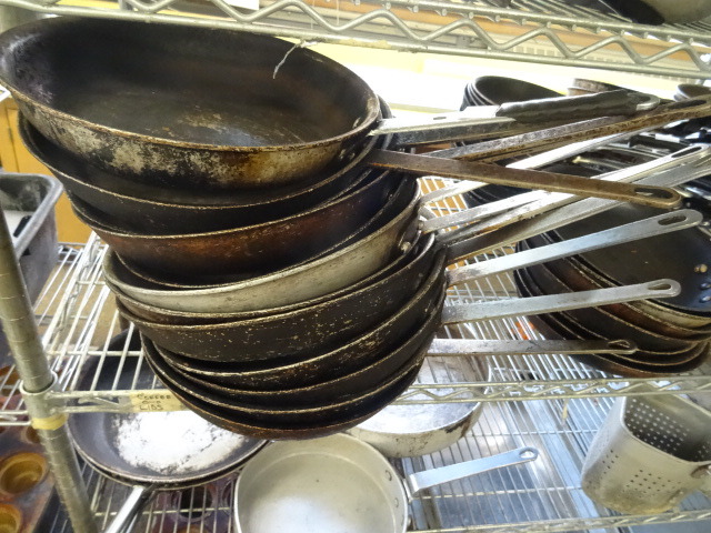 lot 196 image: Sautee Pan