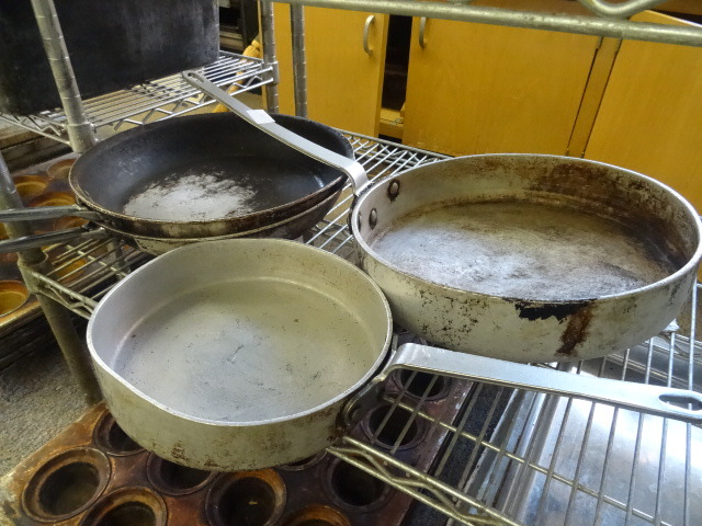 lot 206 image: Sautee Pan