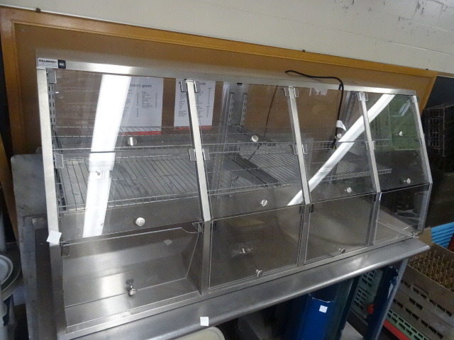 lot 232 image: Bakery Display