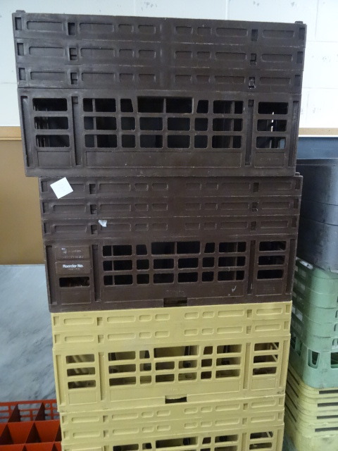 lot 239 image: Dishwasher Racks