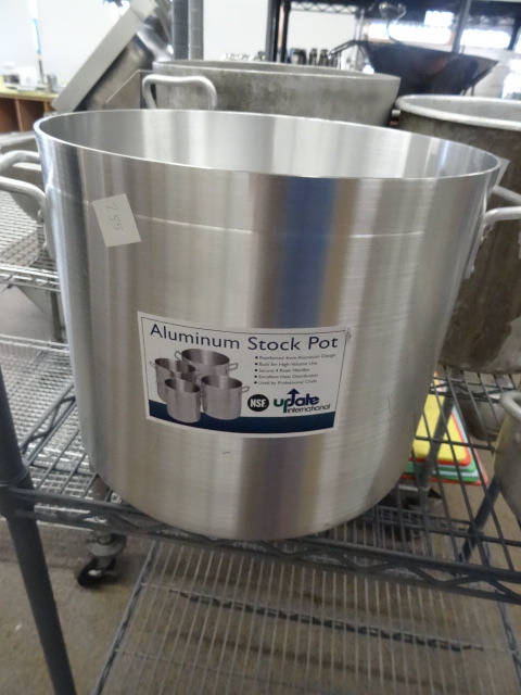 lot 255 image: Stock Pot