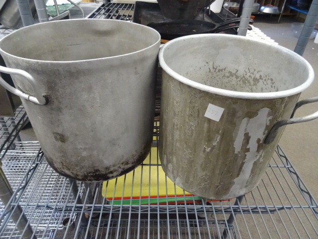 lot 257 image: Stock Pots