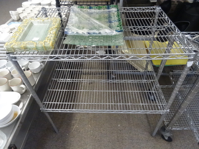 lot 263 image: Wire Shelf Unit