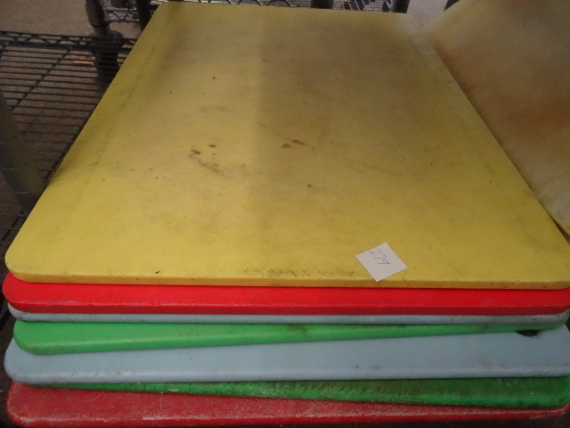 lot 279 image: Cutting Boards
