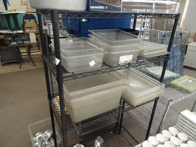 lot 285 image: Wire Shelving Unit