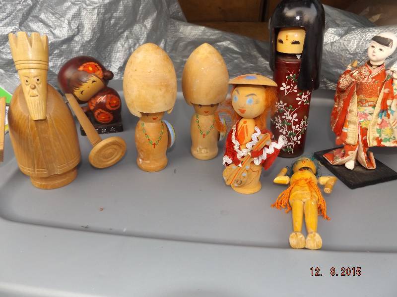 figurines