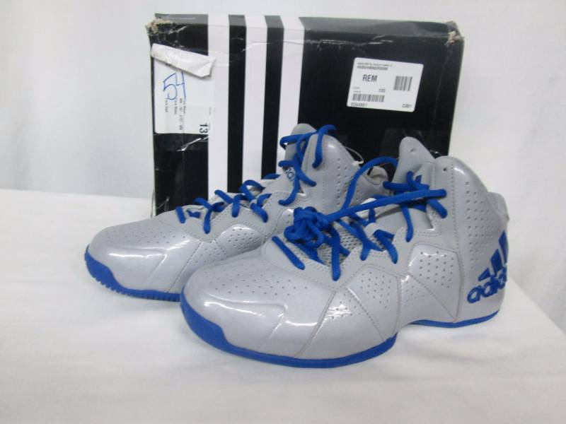 lot 54 image: Adidas Mens Pro Smooth Feather Basketball Shoe