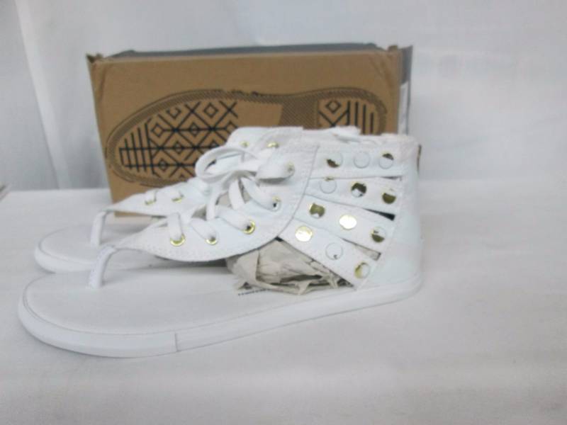 lot 69 image: Converse Womens Hardware Gladiator Sneaker