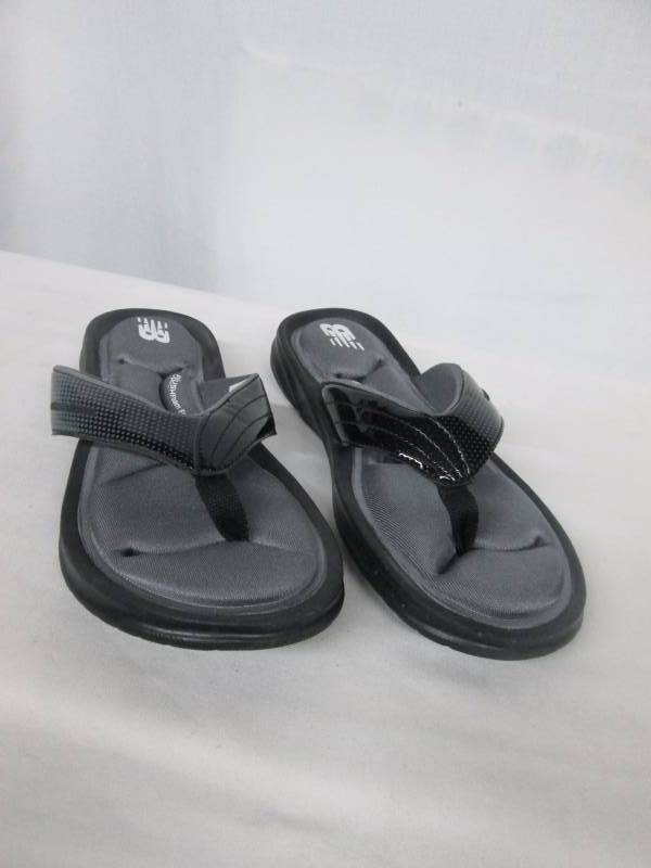 lot 75 image: New Balance Womens 750 Running Shoe