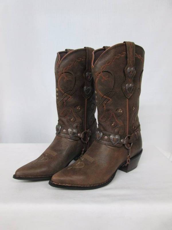 lot 41 image: Durango WN 11 Heartbreaker - Cowboy Boots