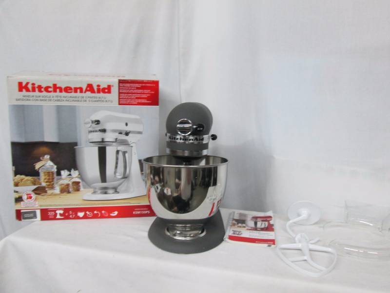 lot 5 image: KitchenAid Artisan 5-qt. 10 Speed Stand Mixer
