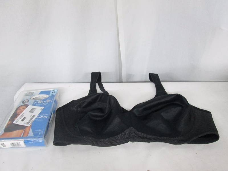 lot 92 image: Playtex 18 Hour Seamless Smoothing Bra - Black
