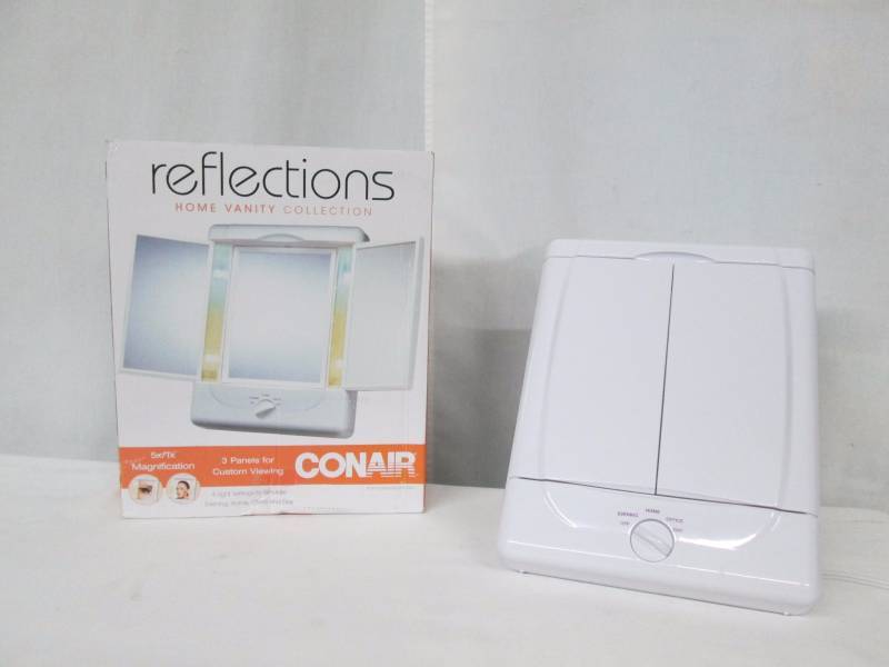 lot 63 image: Conair Double-Sided Lighted Makeup Mirror