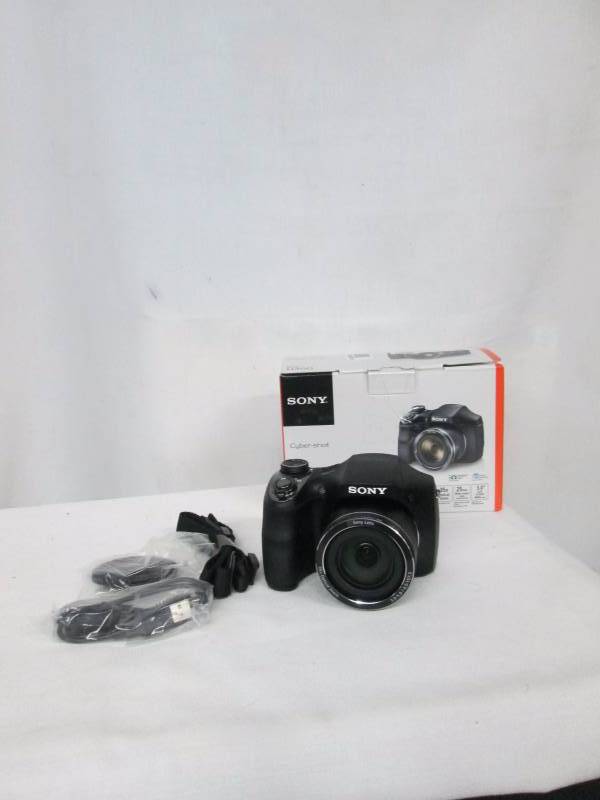 lot 18 image: Sony DSCH300 20.1MP 35x Zoom Digital Camera