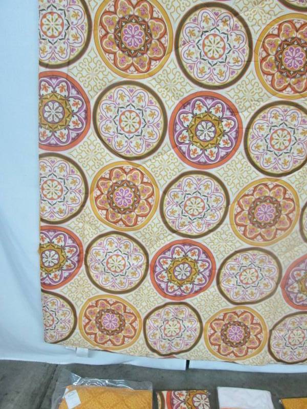 lot 38 image: Alcove Tristan 20-pc. Bedroom Set - Full