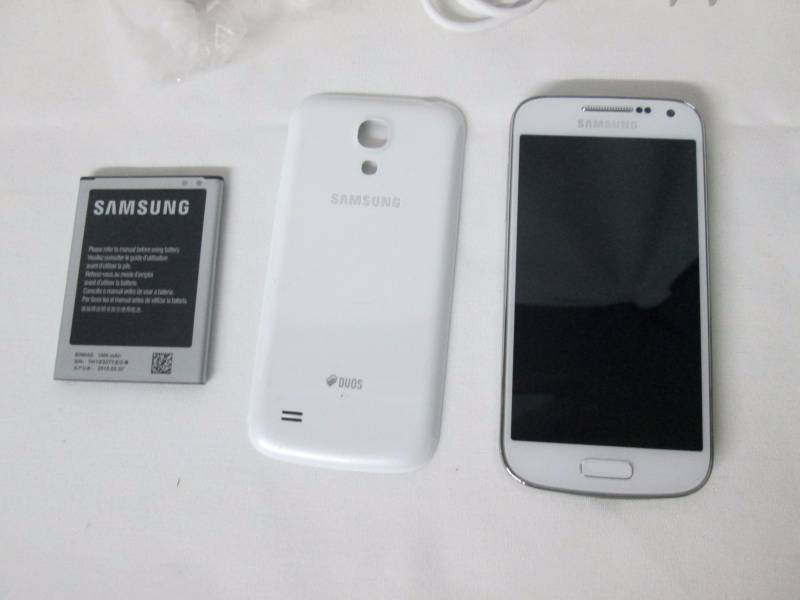 lot 13 image: Samsung Galaxy S4 Mini Dual Sim Smartphone