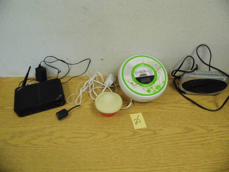 Router, Clock, Lamp, iPod Radio