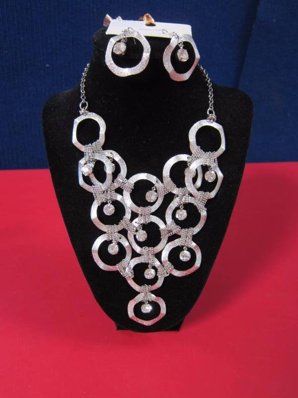 Silver Necklace Set