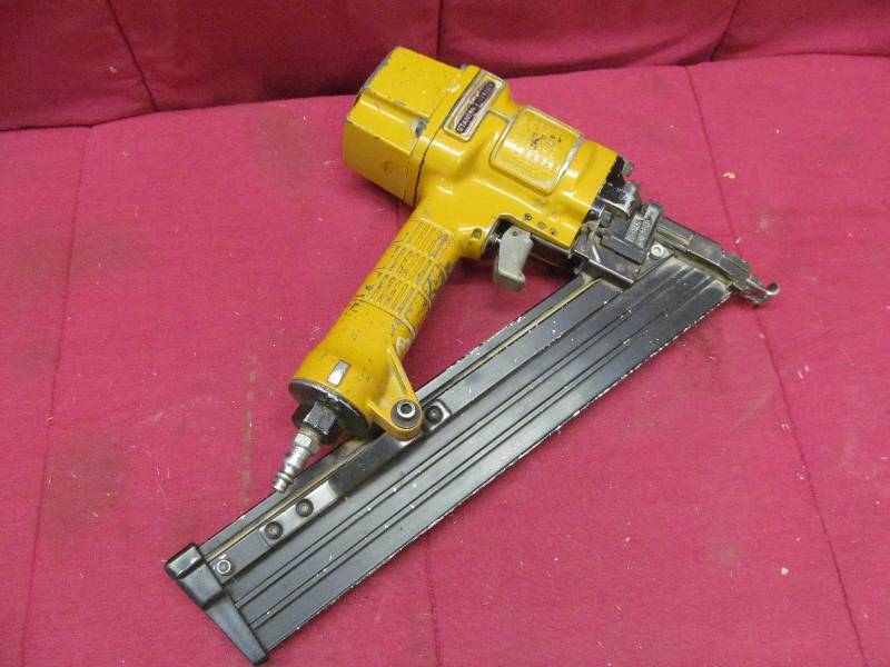 air nailer
