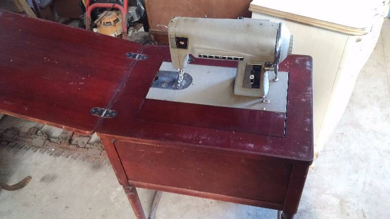 sewing machine