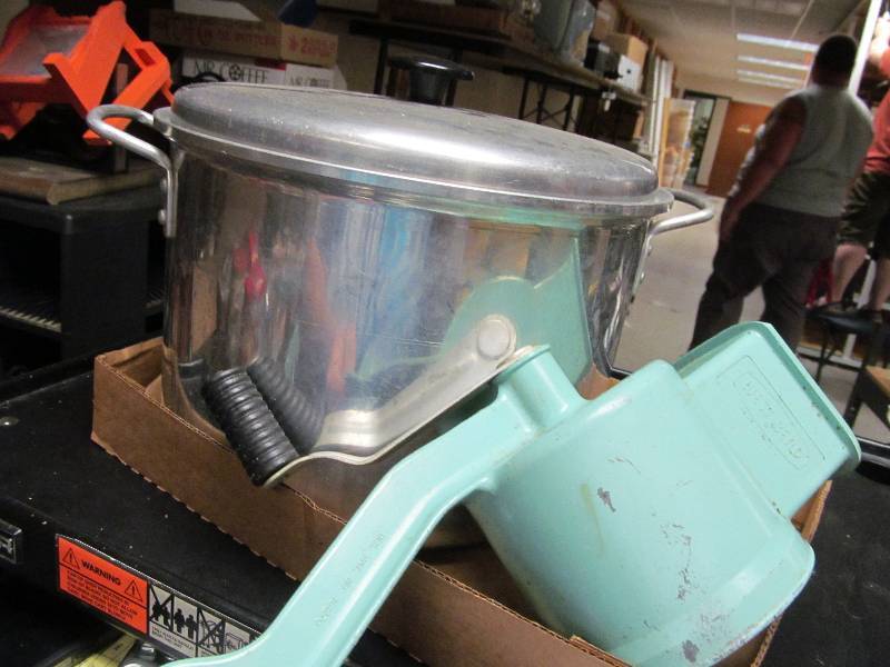 Vintage large kettle and cabage cutter