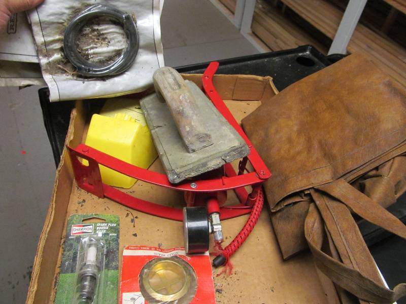 Lot of garage items