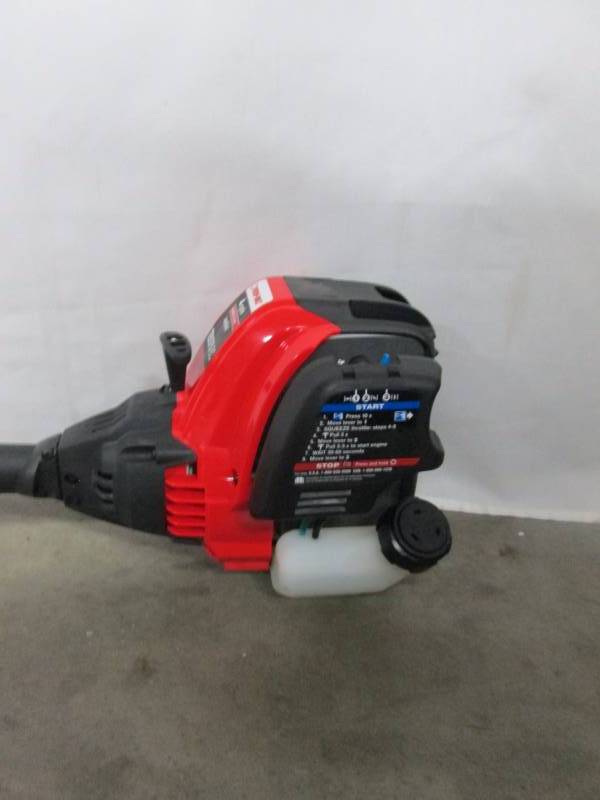 Troy-Bilt 17 Straight Shaft Gas Trimmer