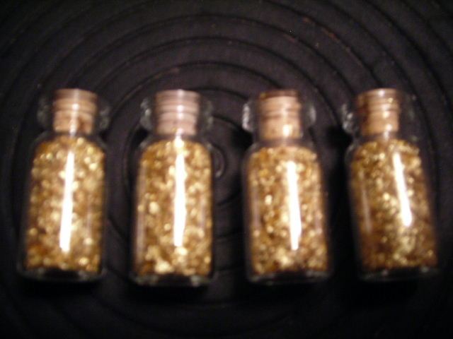 4-Bottles Of Gold Flake -  No Guarantee Of Quality Or Quantity