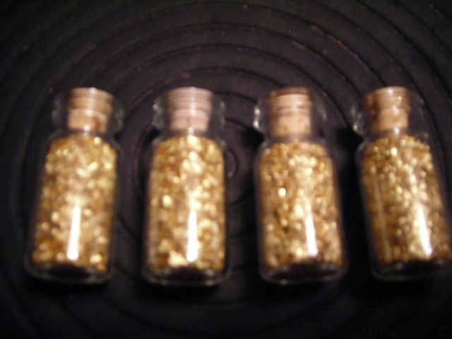 4-Bottles Of Gold Flake -  No Guarantee Of Quality Or Quantity