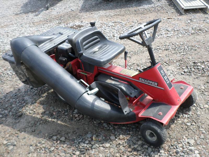 Snapper Riding Mower, 12HP Engine, ...