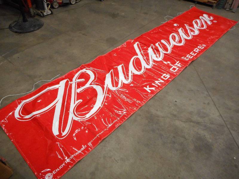 lot 36 image: 4x16 Budwesier Beer Banner ...